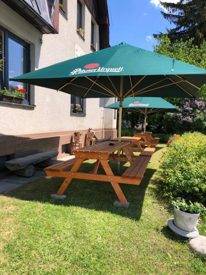 Restaurace A Penzion Maja 베네츠코 외부 사진