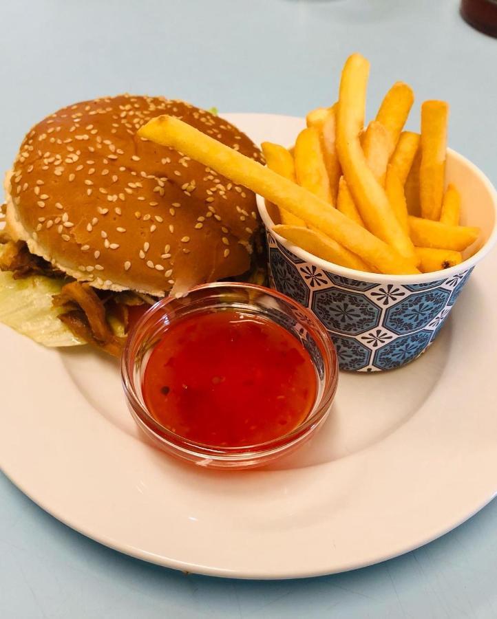 Restaurace A Penzion Maja 베네츠코 외부 사진